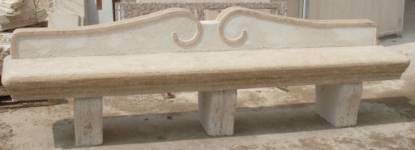 Panchina in travertino 